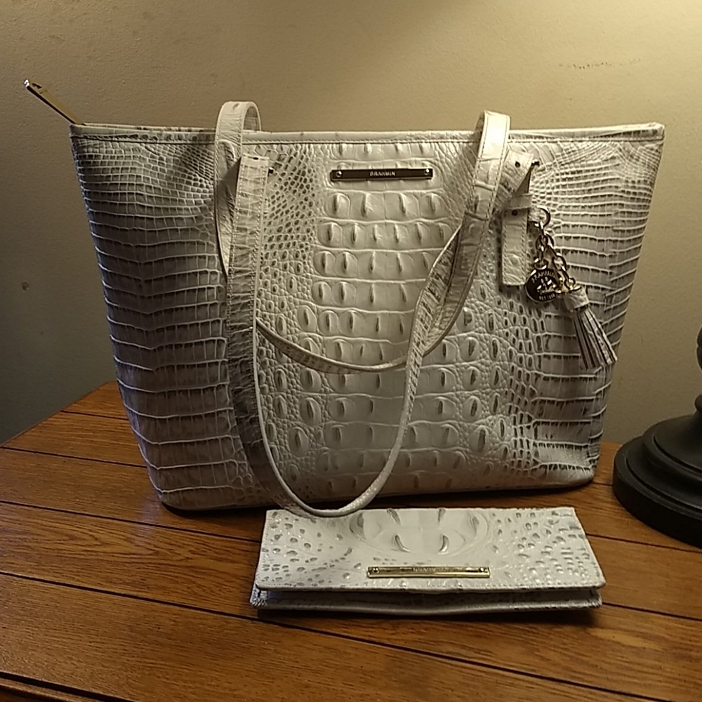 Brahmin medium Asher & matching Ady Wallet